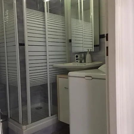 Luxury Studio Montorgeuil Appartement *